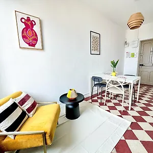 suite-foxtrot.hotels-rhonealpes.com/